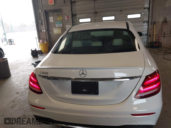 2018 Mercedes-Benz E 300 with VIN WDDZF4JB5JA331431, listed as a IAAI auction lot 42117564 with 64,356 mi miles and . Bid and sale history available at DreamBid. Image 16.