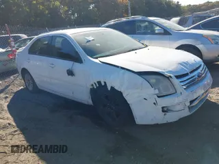 2007 Ford Fusion SE with VIN 3FAHP07Z67R278369, listed as a IAAI auction lot 40650967 with 999,999 mi miles. Bid and sale history available at carsss.com. Image 1.