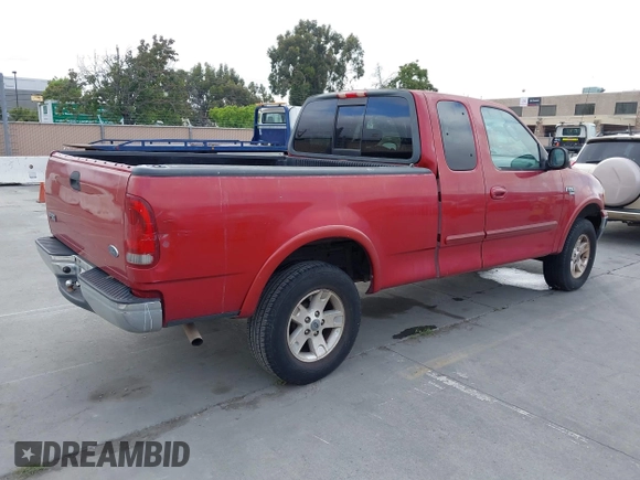 2002 Ford F-150 XL z VIN 1FTRX18W92KE21921, wystawiony jako IAAI lot #42488433 z przebiegiem 151 746 mil mil oraz . Historia ofert i sprzedaży dostępna na DreamBid. Obrazek 4.