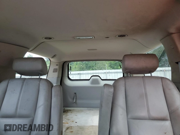 2007 Chevrolet Suburban LT with VIN 3GNFC16057G254007, listed as a Copart auction lot 57796855 with 158,225 mi miles and Salvage title. Bid and sale history available at DreamBid. Image 10.