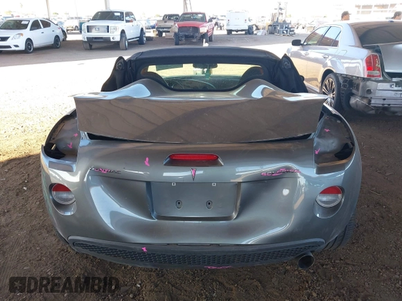 2006 Pontiac Solstice z VIN 1G2MB35B56Y112699, wystawiony jako IAAI lot #42279273 z przebiegiem 46 478 mil mil oraz . Historia ofert i sprzedaży dostępna na DreamBid. Obrazek 16.