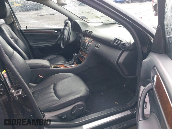 2006 Mercedes-Benz C 280 Luxury with VIN WDBRF92H56F793961, listed as a IAAI auction lot 41111588 with 173,736 mi miles and . Bid and sale history available at DreamBid. Image 5.