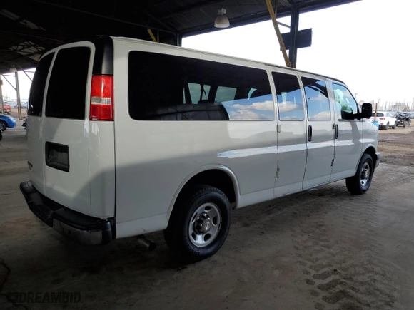 2019 Chevrolet Express Passenger LT with VIN 1GAZGPFGXK1367770, listed as a Copart auction lot 43378515 with 230,974 mi miles and Clean Title. Bid and sale history available at carsss.com. Image 3.