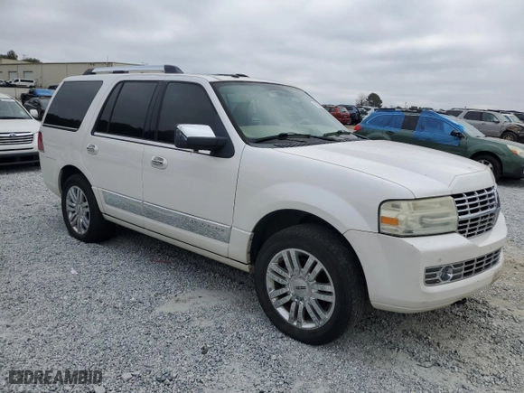 2009 Lincoln Navigator with VIN 5LMFU28539EJ00256, listed as a Copart auction lot 76085394 with 230,298 mi miles and Salvage Title. Bid and sale history available at carsss.com. Image 4.