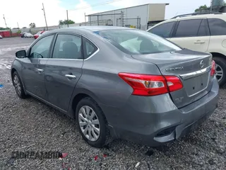 2019 Nissan Sentra S z VIN 3N1AB7AP0KY458040, wystawiony jako IAAI lot #42233788 z przebiegiem 110 419 mil mil oraz . Historia ofert i sprzedaży dostępna na DreamBid. Obrazek 3.