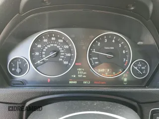 2013 BMW 3 Series 328i с VIN WBA3C1C58DF443921, выставлен на аукционе Copart как лот 52677255 с пробегом 86 949 миль миль и Списание • Salvage title. История ставок и продаж доступна на DreamBid. Изображение 9.