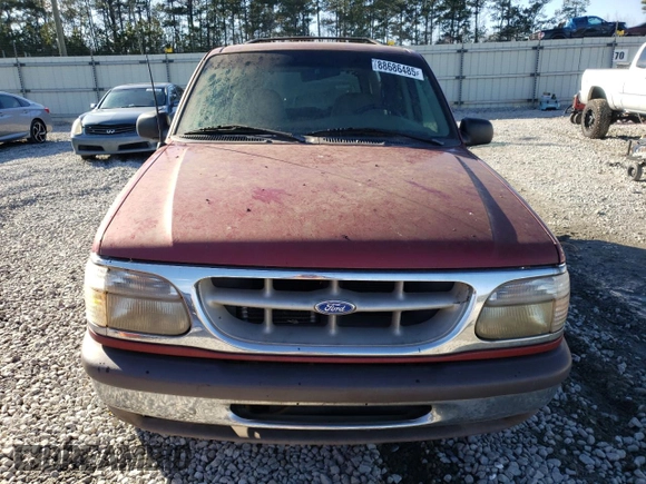 1997 Ford Explorer XL z VIN 1FMDU32E7VZB27827, wystawiony jako Copart lot #88686485 z przebiegiem 237 485 mil mil oraz Szkoda całkowita • Salvage title. Historia ofert i sprzedaży dostępna na DreamBid. Obrazek 5.