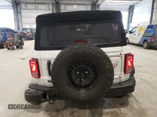 2022 Ford Bronco with VIN 1FMEE5BP6NLA75110, listed as a Copart auction lot 85467124 with 20,590 mi miles and Salvage Title. Bid and sale history available at DreamBid. Image 6.