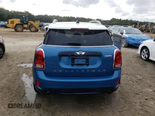 2018 MINI Countryman Cooper S with VIN WMZYT5C34J3E61721, listed as a Copart auction lot 73660274 with 0 mi miles and Salvage Title. Bid and sale history available at carsss.com. Image 6.