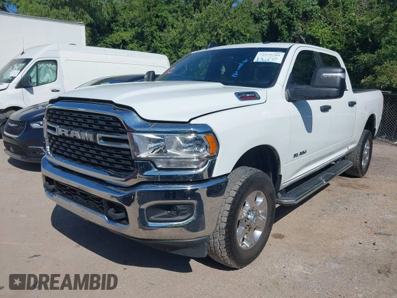 2024 Ram 2500 Big Horn with VIN 3C6UR5DJ2RG303949, listed as a IAAI auction lot 42575281 with 117,754 mi miles and . Bid and sale history available at DreamBid. Image 17.
