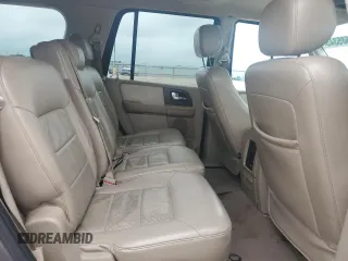 2005 Ford Expedition Limited с VIN 1FMFU19575LA09329, выставлен на аукционе Copart как лот 54585345 с пробегом 264 703 миль миль и Списание • Salvage title. История ставок и продаж доступна на DreamBid. Изображение 11.