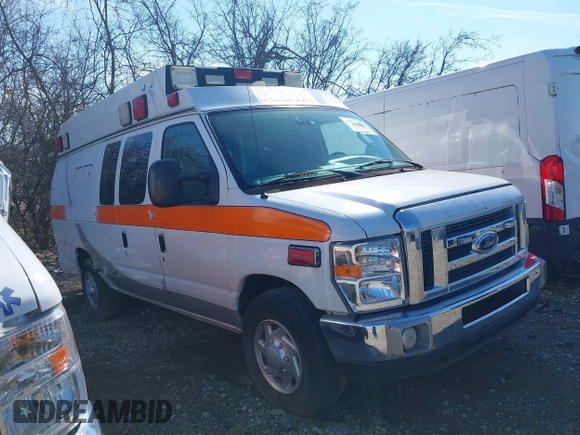 2012 Ford E-Series Commercial z VIN 1FDSS3ESXCDA58950, wystawiony jako IAAI lot #41549561 z przebiegiem 471 886 mil mil oraz . Historia ofert i sprzedaży dostępna na DreamBid. Obrazek 13.