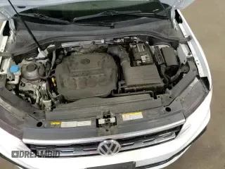 2021 Volkswagen Tiguan SE z VIN 3VV2B7AX6MM014559, wystawiony jako Copart lot #82043345 z przebiegiem 71 469 mil mil oraz Szkoda całkowita • Salvage title. Historia ofert i sprzedaży dostępna na DreamBid. Obrazek 16.