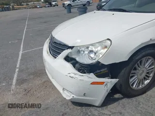 2007 Chrysler Sebring Touring with VIN 1C3LC56R07N536102, listed as a IAAI auction lot 41902390 with 203,037 mi miles and . Bid and sale history available at DreamBid. Image 6.