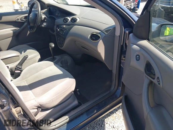 2002 Ford Focus SE with VIN 1FAFP34302W167735, listed as a IAAI auction lot 42056931 with 303,295 mi miles and . Bid and sale history available at carsss.com. Image 5.