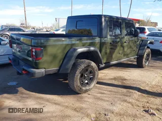 2021 Jeep Gladiator Mojave with VIN 1C6JJTEG8ML606876, listed as a IAAI auction lot 41632052 with 30,255 mi miles and . Bid and sale history available at DreamBid. Image 4.