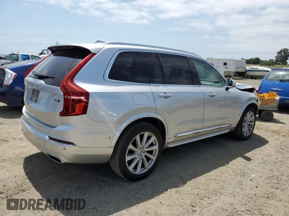 2016 Volvo XC90 T6 Inscription z VIN YV4A22PL4G1034535, wystawiony jako Copart lot #56227225 z przebiegiem 91 877 mil mil oraz Szkoda całkowita • Salvage title. Historia ofert i sprzedaży dostępna na DreamBid. Obrazek 3.