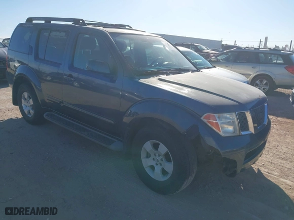 2006 Nissan Pathfinder SE with VIN 5N1AR18UX6C672531, listed as a IAAI auction lot 41602819 with 180,344 mi miles. Bid and sale history available at carsss.com. Image 1.