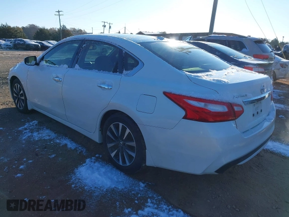 2016 Nissan Altima SV with VIN 1N4AL3AP1GC191838, listed as a IAAI auction lot 40991495 with 206,581 mi miles and . Bid and sale history available at DreamBid. Image 3.
