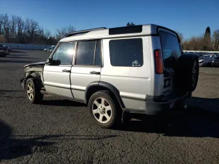 2004 Land Rover Discovery SE with VIN SALTW19454A859147, listed as a Copart auction lot 42169945 with 120,988 mi miles and Salvage Title. Bid and sale history available at carsss.com. Image 2.