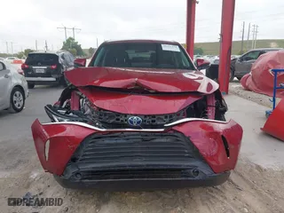 2022 Toyota Venza LE with VIN JTEAAAAH3NJ105740, listed as a IAAI auction lot 41751158 with 31,353 mi miles. Bid and sale history available at carsss.com. Image 12.
