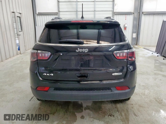 2024 Jeep Compass Latitude Lux z VIN 3C4NJDFN8RT164626, wystawiony jako Copart lot #57992635 z przebiegiem 14 379 mil mil oraz Czysty tytuł • Clean title. Historia ofert i sprzedaży dostępna na DreamBid. Obrazek 6.