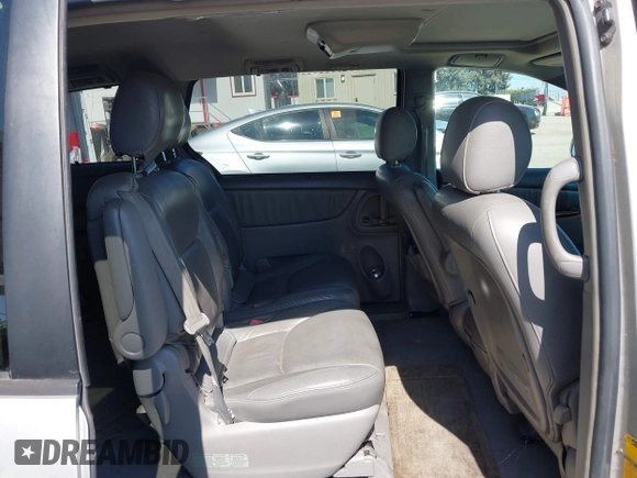 2004 Toyota Sienna XLE z VIN 5TDZA22C24S120232, wystawiony jako IAAI lot #42539225 z przebiegiem 141 481 mil mil oraz . Historia ofert i sprzedaży dostępna na DreamBid. Obrazek 8.