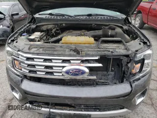 2018 Ford Expedition Limited with VIN 1FMJU2AT5JEA00427, listed as a Copart auction lot 55670205 with 121,842 mi miles and Salvage title. Bid and sale history available at DreamBid. Image 12.