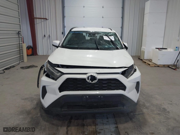 2022 Toyota RAV4 XLE with VIN 2T3P1RFV8NW286279, listed as a IAAI auction lot 41672654 with 56,984 mi miles. Bid and sale history available at carsss.com. Image 12.