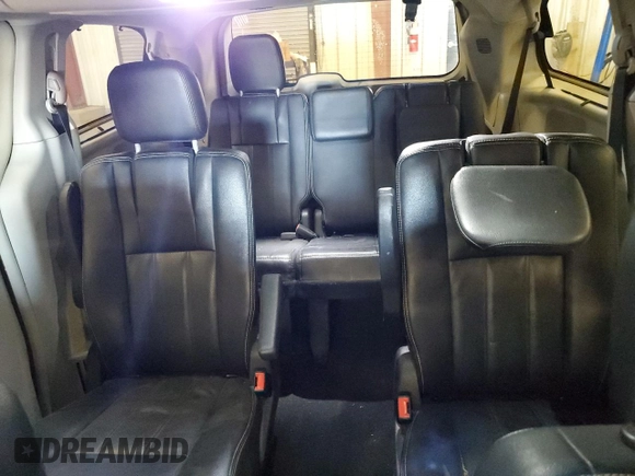 2015 Chrysler Town & Country Touring L with VIN 2C4RC1CG5FR705890, listed as a Copart auction lot 53276155 with 137,670 mi miles and Clean Title. Bid and sale history available at DreamBid. Image 10.