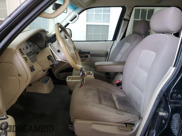 2003 Ford Explorer Sport Trac XLS with VIN 1FMZU67E93UC81272, listed as a Copart auction lot 42625555 with 197,970 mi miles and Salvage title. Bid and sale history available at DreamBid. Image 7.