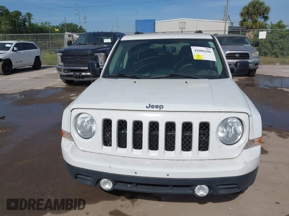 2016 Jeep Patriot Sport with VIN 1C4NJPBA3GD693490, listed as a IAAI auction lot 42086206 with 130,968 mi miles. Bid and sale history available at carsss.com. Image 6.