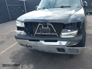 2004 Chevrolet Silverado 1500 Work Truck with VIN 2GCEC19V941123159, listed as a IAAI auction lot 41419477 with 171,449 mi miles. Bid and sale history available at carsss.com. Image 6.