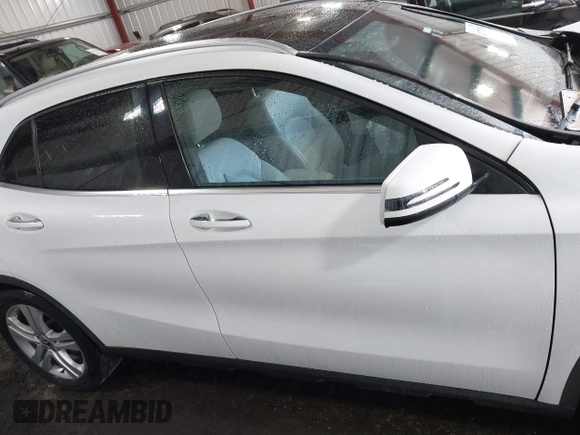 2019 Mercedes-Benz GLA 250 z VIN WDCTG4GB7KJ585660, wystawiony jako IAAI lot #41771154 z przebiegiem 96 301 mil mil oraz . Historia ofert i sprzedaży dostępna na DreamBid. Obrazek 13.