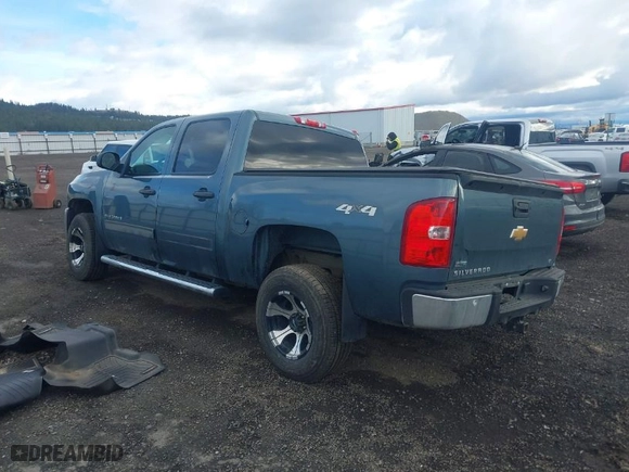 2012 Chevrolet Silverado 1500 LT with VIN 1GCPKSE74CF123098, listed as a IAAI auction lot 41852132 with 146,463 mi miles. Bid and sale history available at carsss.com. Image 3.