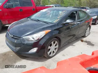 2013 Hyundai Elantra GLS z VIN KMHDH4AEXDU748440, wystawiony jako IAAI lot #42032398 z przebiegiem 146 636 mil mil oraz . Historia ofert i sprzedaży dostępna na DreamBid. Obrazek 2.