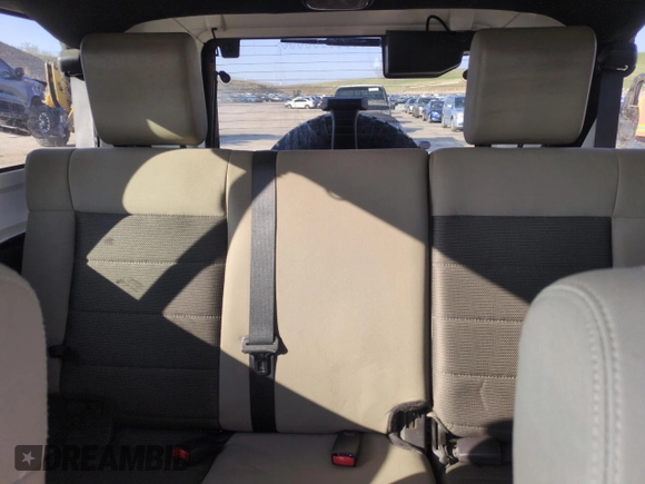 2010 Jeep Wrangler Unlimited Rubicon with VIN 1J4BA6H13AL140902, listed as a Copart auction lot 54335455 with 118,423 mi miles and Clean title. Bid and sale history available at DreamBid. Image 10.