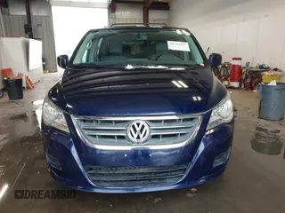 2014 Volkswagen Routan SE with VIN 2C4RVABG2ER134482, listed as a IAAI auction lot 41533277 with 118,193 mi miles and . Bid and sale history available at DreamBid. Image 13.