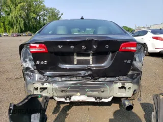 2017 Volvo S60 Dynamic with VIN YV126MFL2H2431367, listed as a Copart auction lot 61649853 with 80,635 mi miles. Bid and sale history available at carsss.com. Image 6.