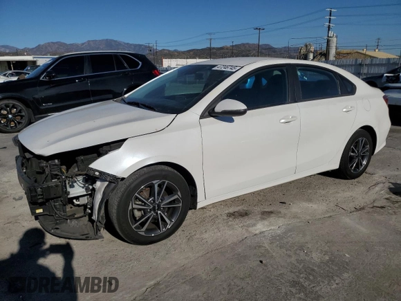 2022 Kia Forte LXS with VIN 3KPF24AD4NE476392, listed as a Copart auction lot 47246745 with 102,620 mi miles and Salvage Title. Bid and sale history available at carsss.com. Image 1.
