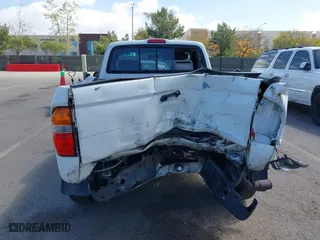 2002 Toyota Tacoma with VIN 5TENL42N92Z027486, listed as a IAAI auction lot 41819045 with 252,777 mi miles. Bid and sale history available at carsss.com. Image 6.