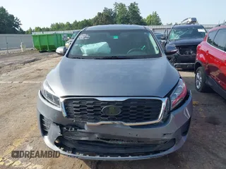 2020 Kia Sorento L with VIN 5XYPG4A33LG701186, listed as a IAAI auction lot 39941893 with 190,765 mi miles. Bid and sale history available at carsss.com. Image 12.
