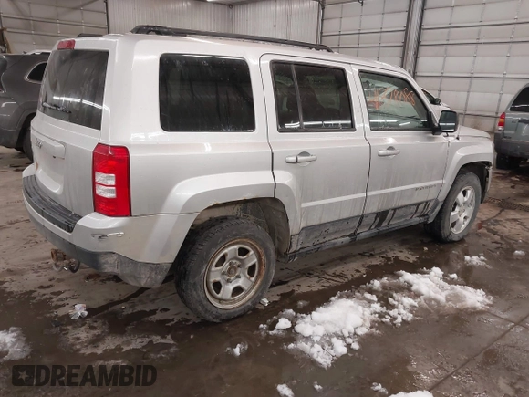 2012 Jeep Patriot Sport with VIN 1C4NJRBB4CD520348, listed as a IAAI auction lot 41378088 with 287,637 mi miles. Bid and sale history available at carsss.com. Image 4.