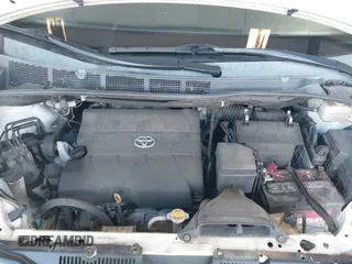 2014 Toyota Sienna LE AAS with VIN 5TDKK3DC4ES505293, listed as a IAAI auction lot 42021409 with 70,319 mi miles. Bid and sale history available at carsss.com. Image 10.