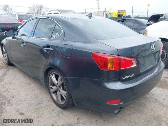 2009 Lexus IS 350 with VIN JTHBE262092017184, listed as a IAAI auction lot 41935277 with 203,920 mi miles. Bid and sale history available at carsss.com. Image 3.