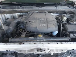 2007 Toyota Tundra with VIN 5TFLU52187X002813, listed as a IAAI auction lot 41399054 with 199,600 mi miles. Bid and sale history available at carsss.com. Image 10.