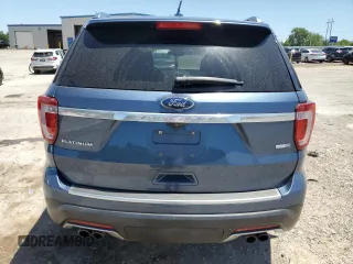 2018 Ford Explorer Platinum z VIN 1FM5K8HT4JGA54385, wystawiony jako Copart lot #57814475 z przebiegiem 105 489 mil mil oraz Szkoda całkowita • Salvage title. Historia ofert i sprzedaży dostępna na DreamBid. Obrazek 6.