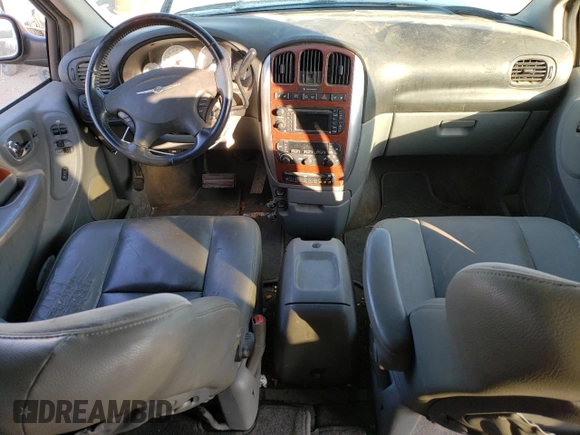 2007 Chrysler Town & Country LWB Limited with VIN 2A8GP64L47R305818, listed as a Copart auction lot 82684554 with 0 mi miles and Salvage Title. Bid and sale history available at carsss.com. Image 8.