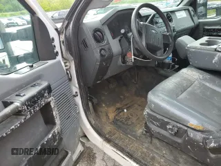 2015 Ford F-250 XLT with VIN 1FT7X2A65FED63415, listed as a Copart auction lot 55132515 with 227,269 mi miles and Salvage title. Bid and sale history available at DreamBid. Image 8.