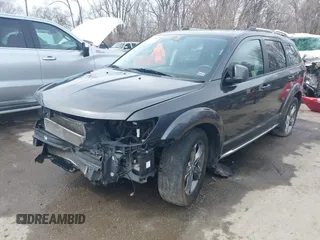 2017 Dodge Journey Crossroad Plus z VIN 3C4PDCGG6HT544668, wystawiony jako IAAI lot #40387483 z przebiegiem 61 712 mil mil oraz . Historia ofert i sprzedaży dostępna na DreamBid. Obrazek 19.